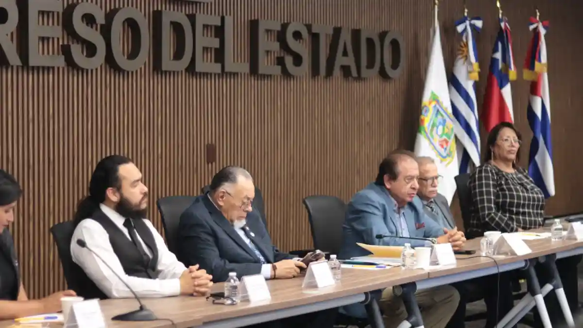 Lectura y libros son la base para construir Leyes, destacan en Congreso