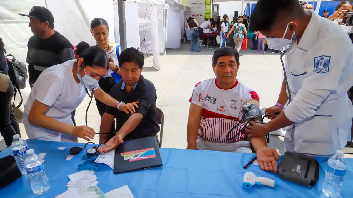 Tonantzin Fernández y Carlos Pacheco unen esfuerzos por la salud de Cholula con el respaldo del gobernador Armenta