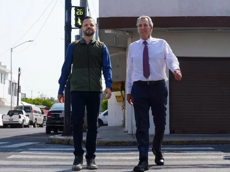 Supervisa Pepe Chedraui conclusión de mantenimiento vial de Avenida 15 de Mayo