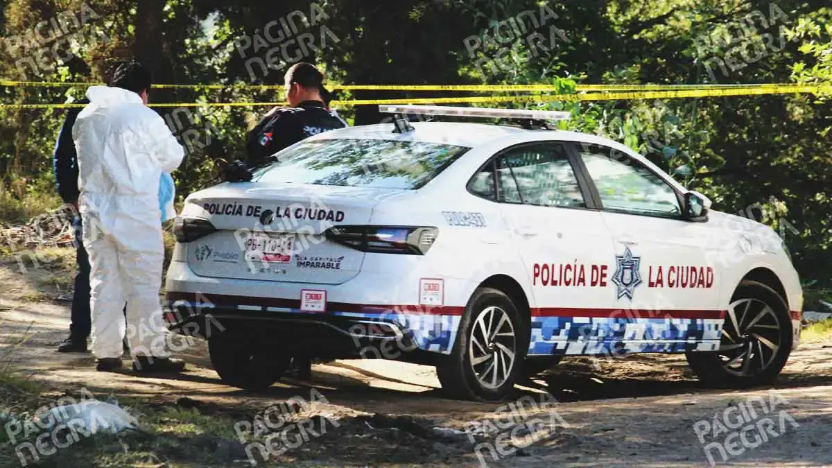 Corredor encontró a hombre asesinado detrás del Parque del Ajolote en Xonacatepec, Puebla