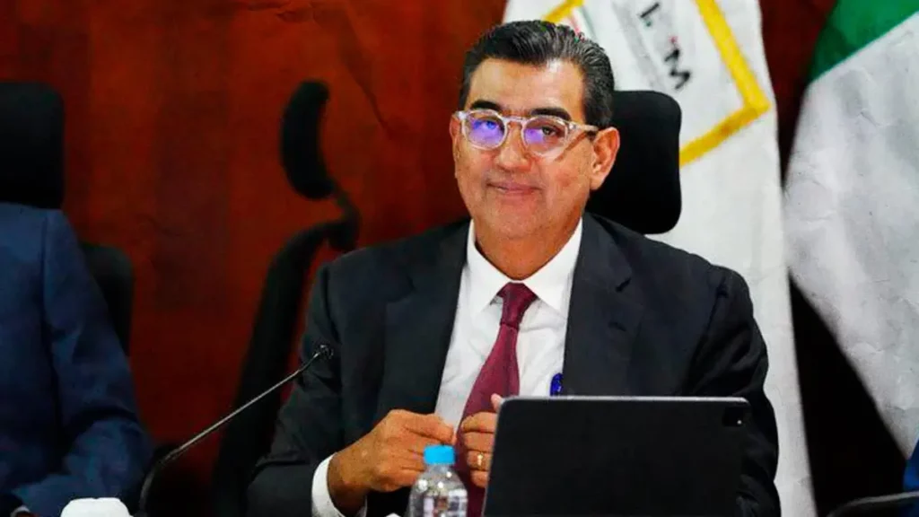 Sergio Salomón Céspedes encabeza transición en el Instituto Nacional de Migración  