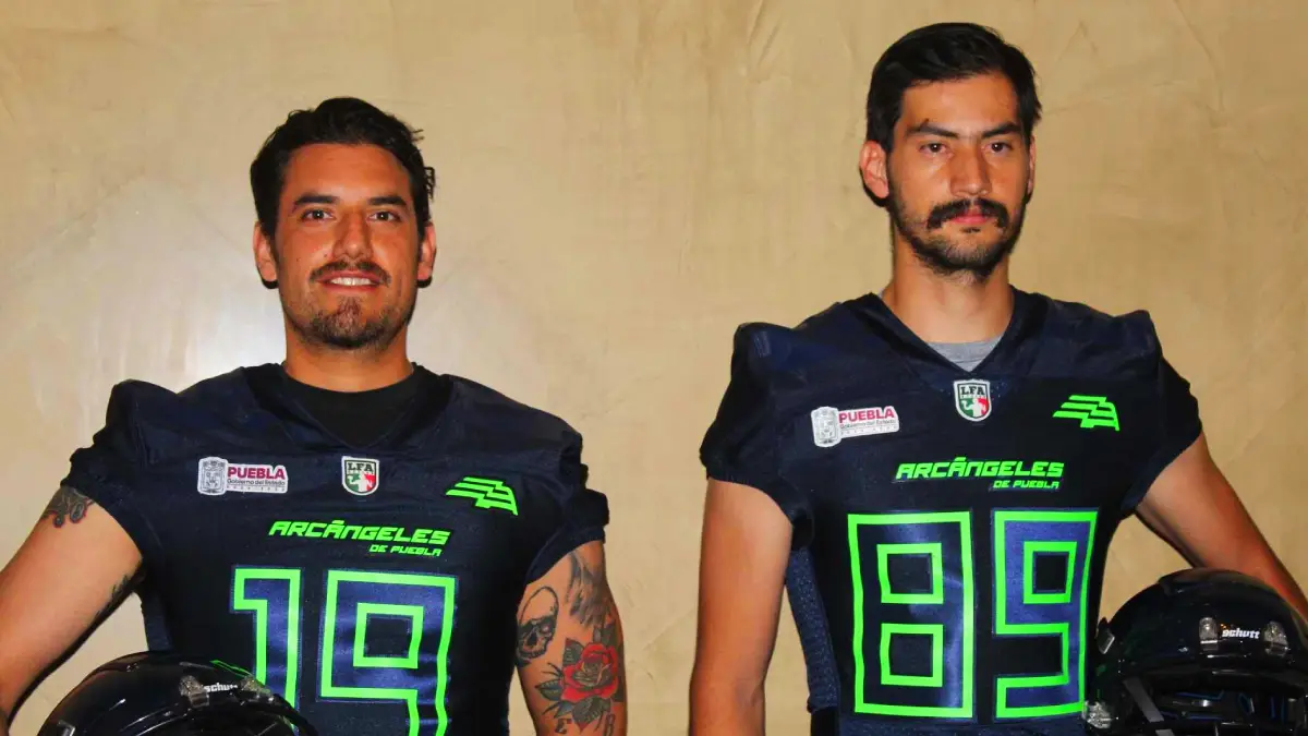 Jugadores de Arcángeles de Puebla listos para enfrentarse a Gallos Negros de Querétaro 