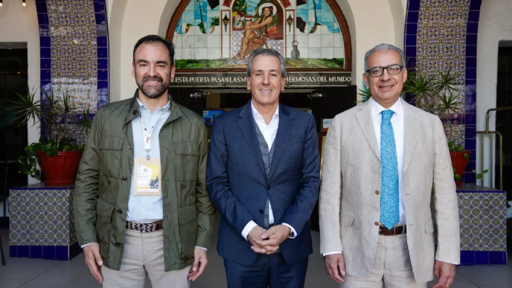 Promueve Pepe Chedraui a la capital de Puebla como destino internacional en el Tianguis Turístico 2025