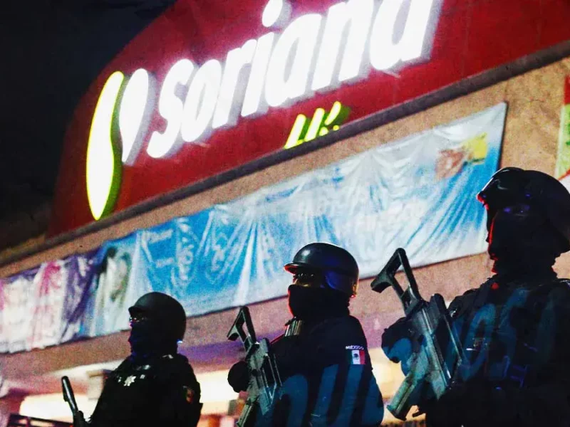 Amenaza de bomba en Soriana de Puebla provoca evacuación y movilización de corporaciones de emergencia
