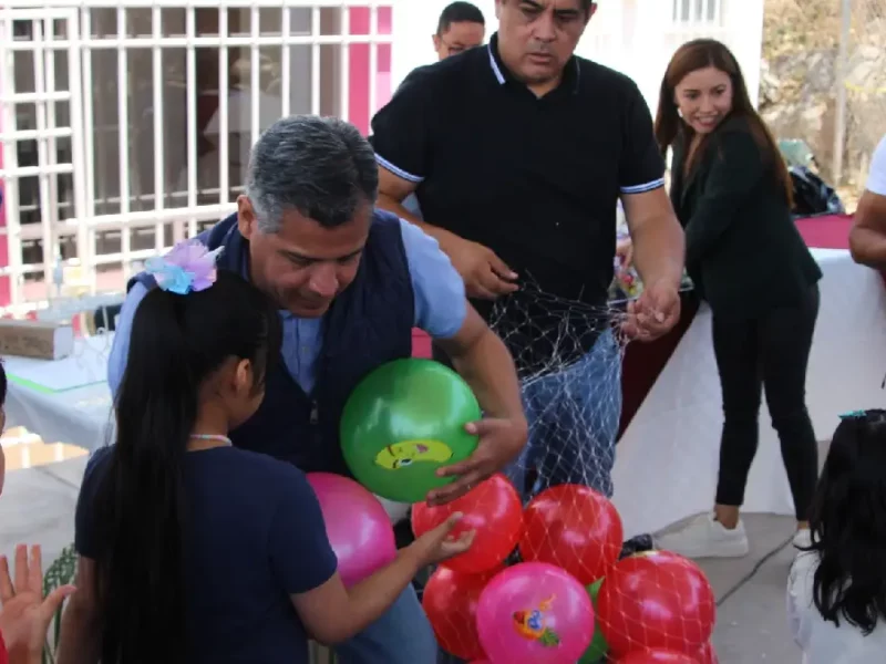Festeja Gobierno de la Ciudad Día de la Niñez en el Centros de Desarrollo Comunitario y Parque Biblioteca
