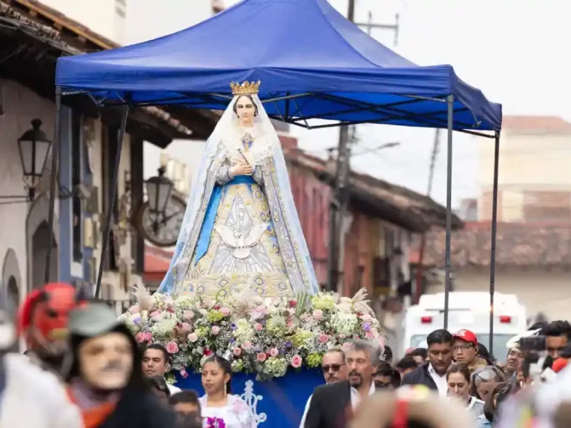 Por primera vez Zacatlán recibe premio por turismo religioso gracias a la Virgen de la Asunción