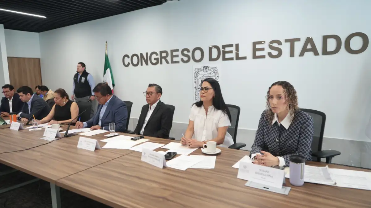 Aprueba Comisión del Congreso reformas para armonizar la Constitución local con la federal