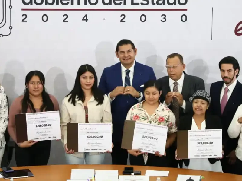 Poblanos repatriados impulsan proyectos con “Migrante Emprende” y transforman sus comunidades