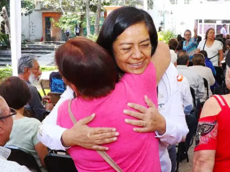 Ariadna Ayala presidenta de Atlixco facilita trámites para personas con discapacidad