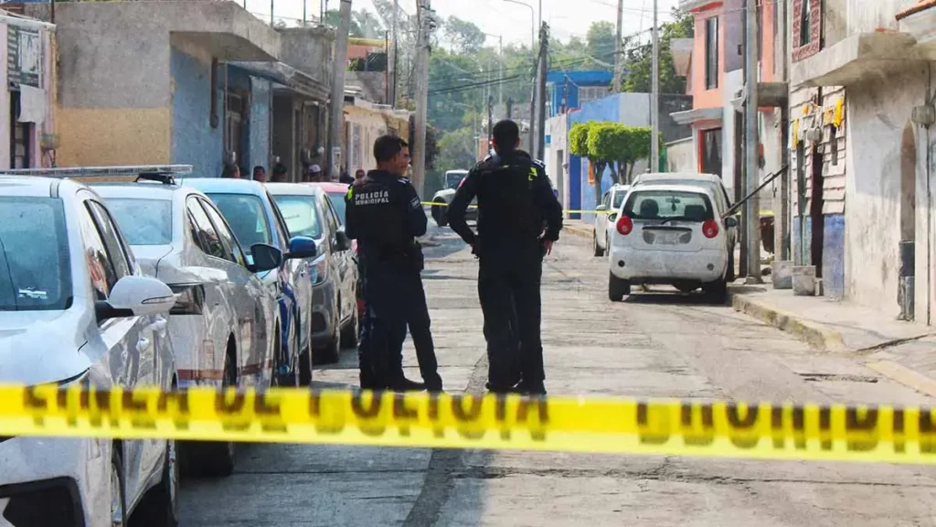 Aseguran casa de seguridad y armamento de grupo delictivo en San Matías Tlalancaleca, Puebla