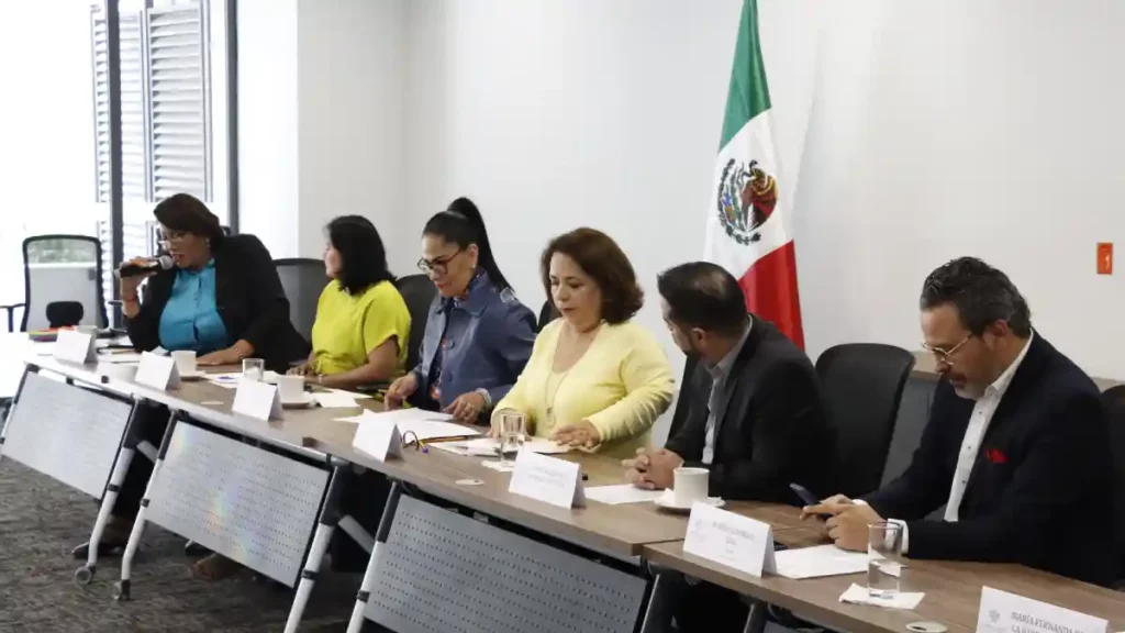 Avalan en Comisión del Congreso propuesta para difundir beneficios de lactancia materna