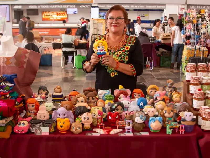 Gobierno de la Ciudad y Fundación ADO inauguran Mercadito Artesanal en la CAPU