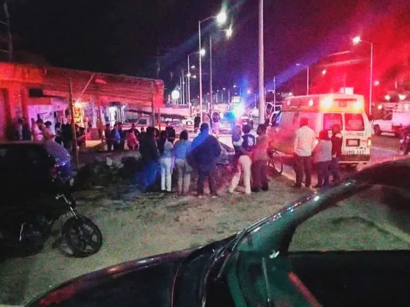 Abandonan a hombre sin vida afuera de hospital del IMSS en Salvador El Seco, Puebla