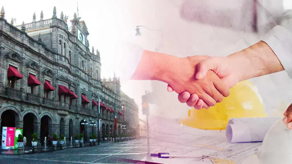 Ayuntamiento de Puebla firmó cinco contratos para obras de enero a abril de 2025