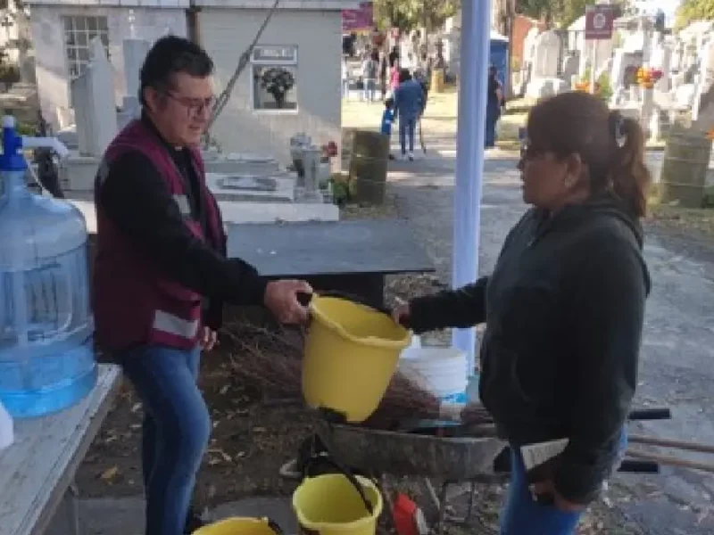 Estima Gobierno de la Ciudad más de 20 mil visitantes al Panteón Municipal por Día de las Madres