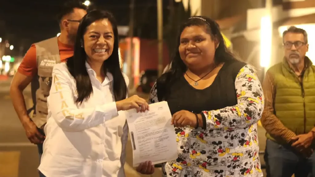 Ariadna Ayala presidenta de Atlixco, inaugura rehabilitación de Avenida Xapatlaco