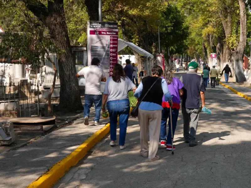 Recibió Panteón Municipal cerca de 35 mil visitantes por el Día de las Madres