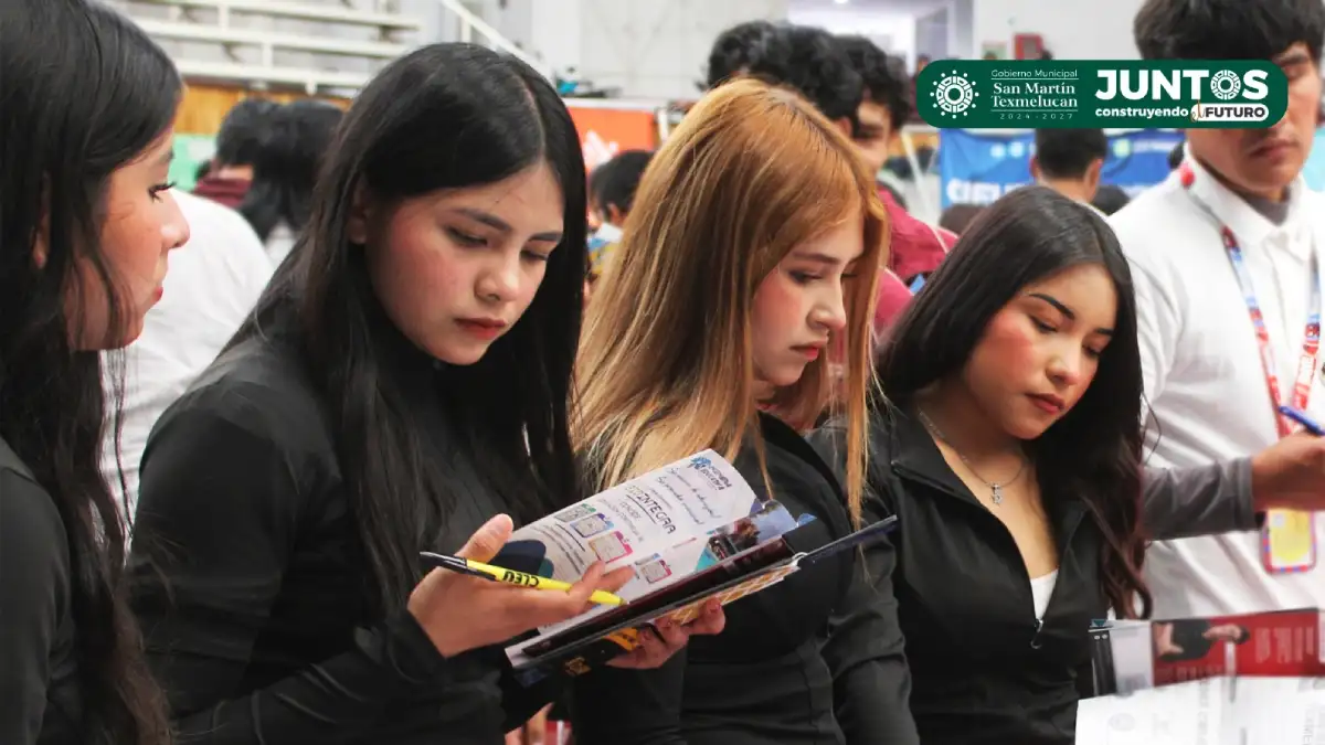 Gran participación de estudiantes en la Expo Becas Universitarias en Texmelucan