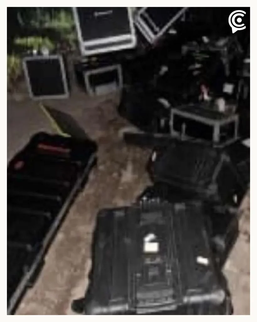 Fiscalía de Puebla recupera instrumentos robados a Los Ángeles Azules; camión estaba en Texmelucan