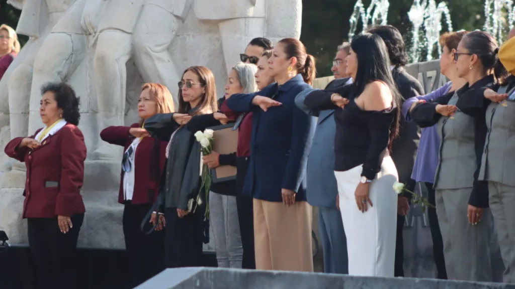 Acude Laura Artemisa a ceremonia cívica del CENHCH