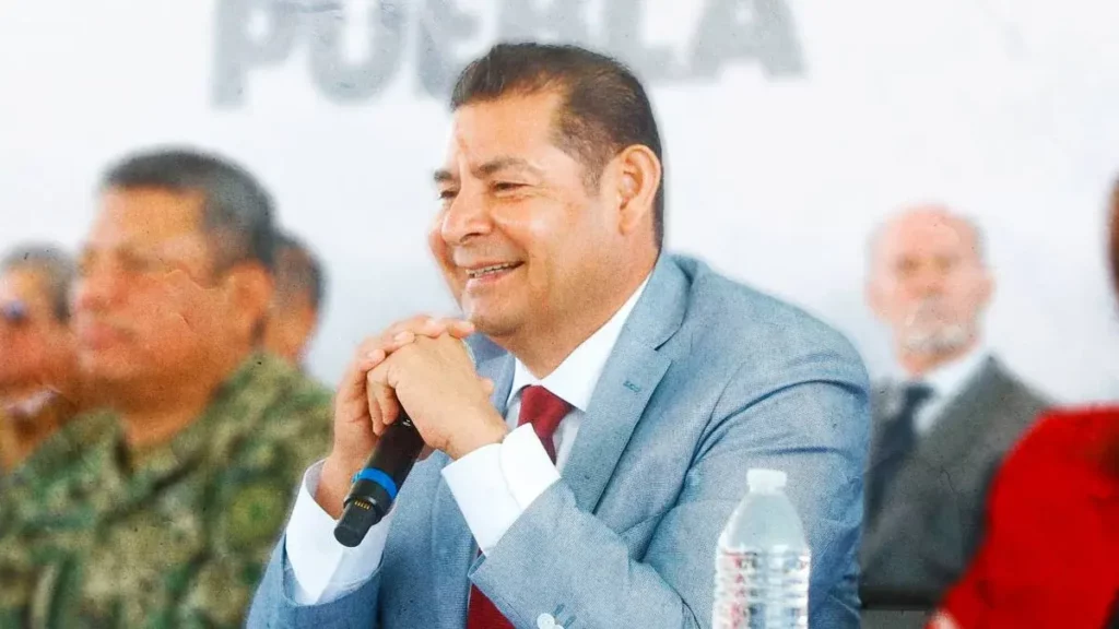Alejandro Armenta prepara programa anticorrupción “Ni Milpa, Ni Moches” en Puebla