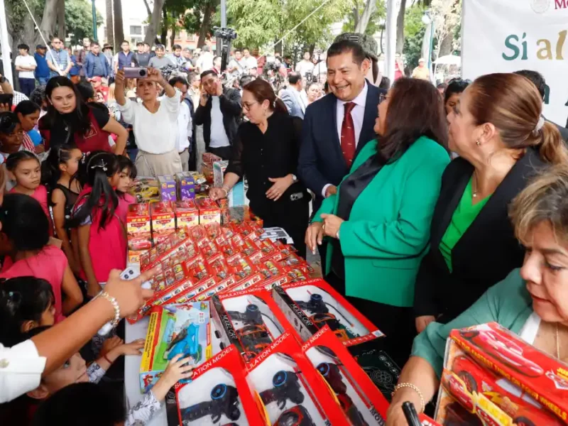 Con desarme voluntario, Gobierno federal y estatal impulsan construcción de la paz