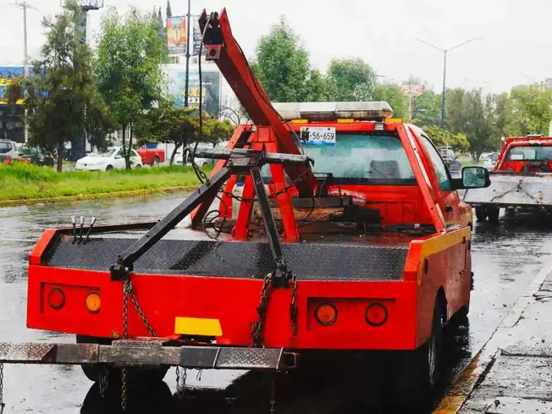 Operadores de grúas de la autopista México-Puebla son cómplices de ladrones de carga