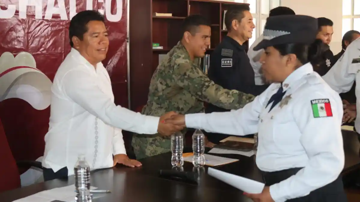 Mateo Hernández reafirma apoyo total a la policía y combate a la corrupción