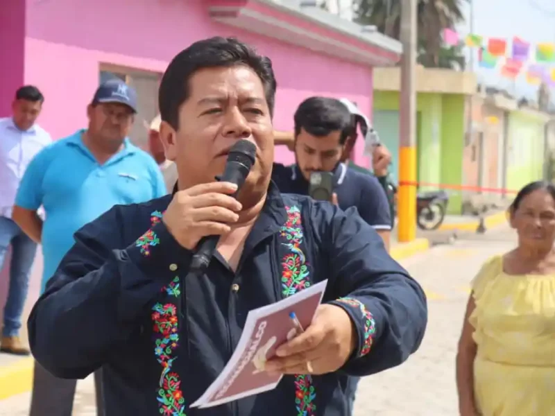 Avanza el desarrollo en las localidades de Tecamachalco: Mateo Hernández