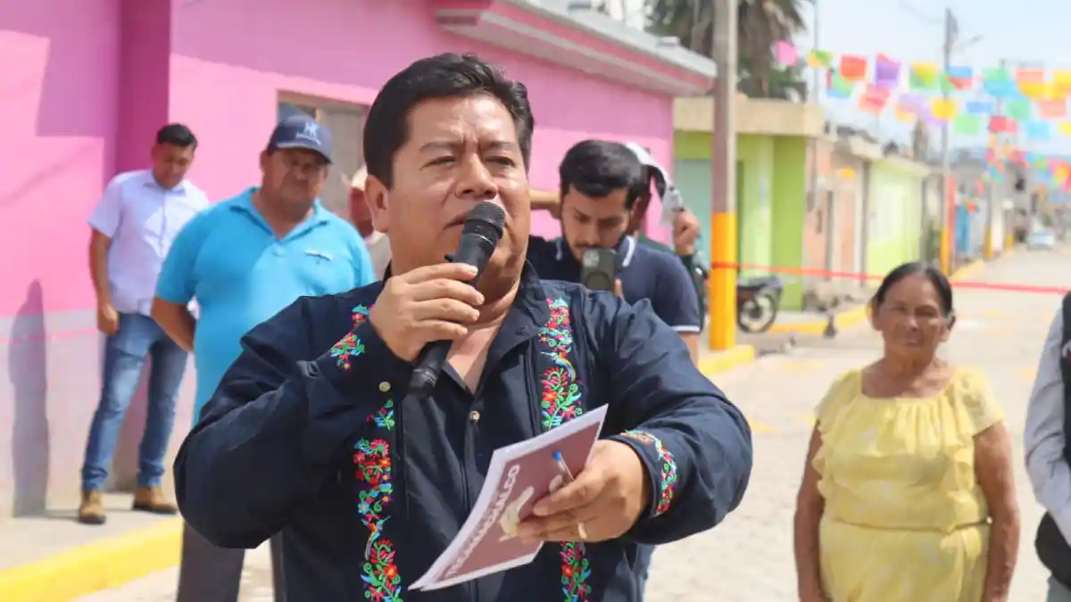 Avanza el desarrollo en las localidades de Tecamachalco: Mateo Hernández