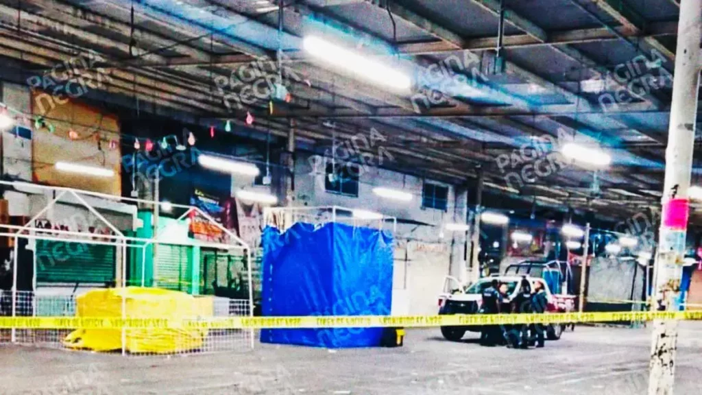 Indigente murió en el Mercado Hidalgo de Puebla; se desconoce causa de muerte