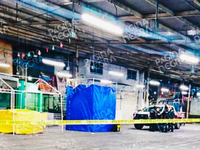 Indigente murió en el Mercado Hidalgo de Puebla; se desconoce causa de muerte