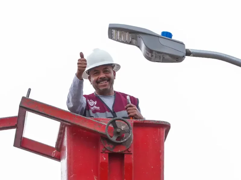 Puebla Brilla llega a Maravillas, con Pepe Chedraui el fraccionamiento cuenta con alumbrado LED al 100%