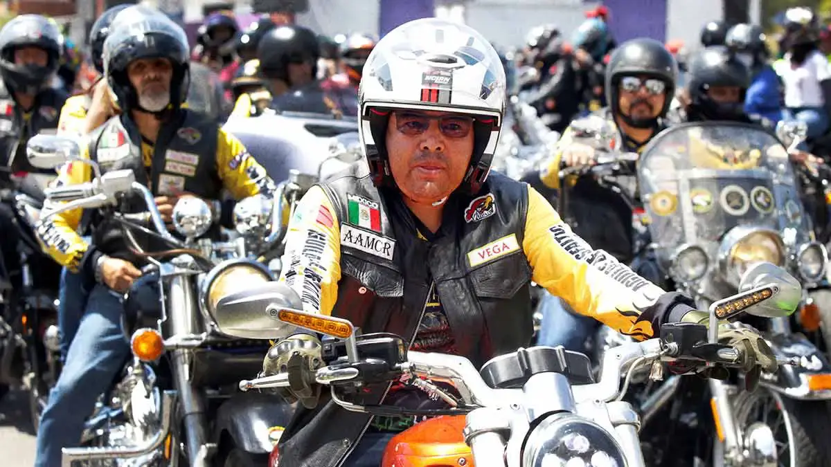 Motociclistas de Puebla preparan manifestación contra reforma para uso de chalecos y cascos rotulados