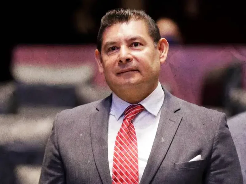 Tras asesinato de funcionarios de Clara Brugada en CDMX, Alejandro Armenta pide a secretarios “cuidarse”