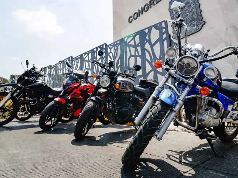 Entre manifestaciones, Congreso de Puebla presenta nueva iniciativa para regular uso de motocicletas