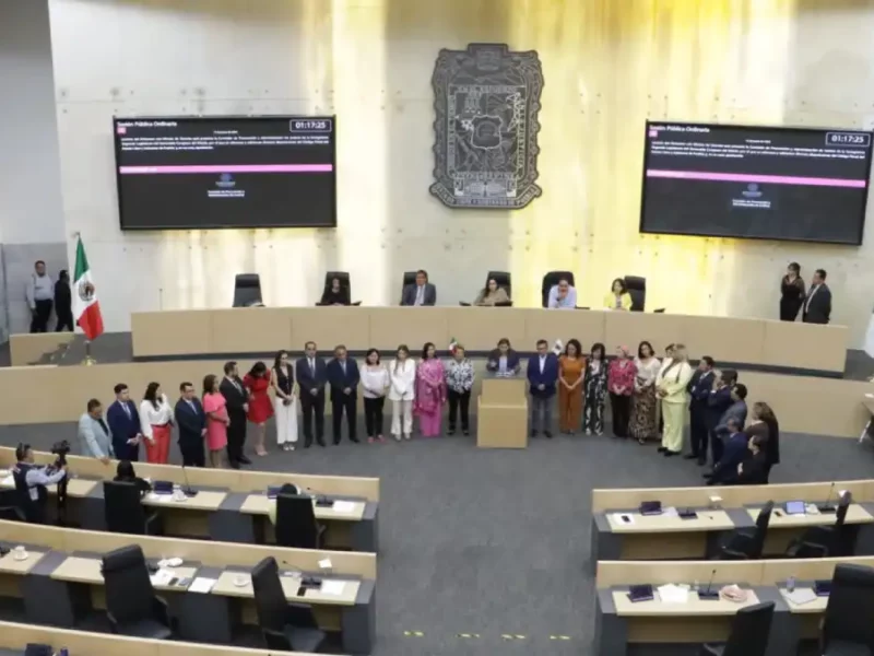 Laura Artemisa defiende evolución de leyes ante delitos digitales