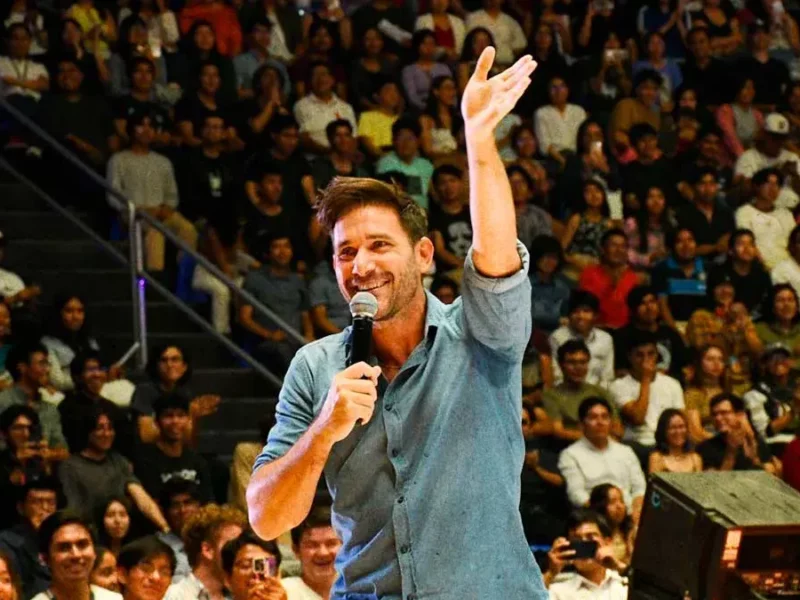 Javier Santaolalla recordó en Puebla cómo nació su pasión por divulgar ciencia en redes sociales 