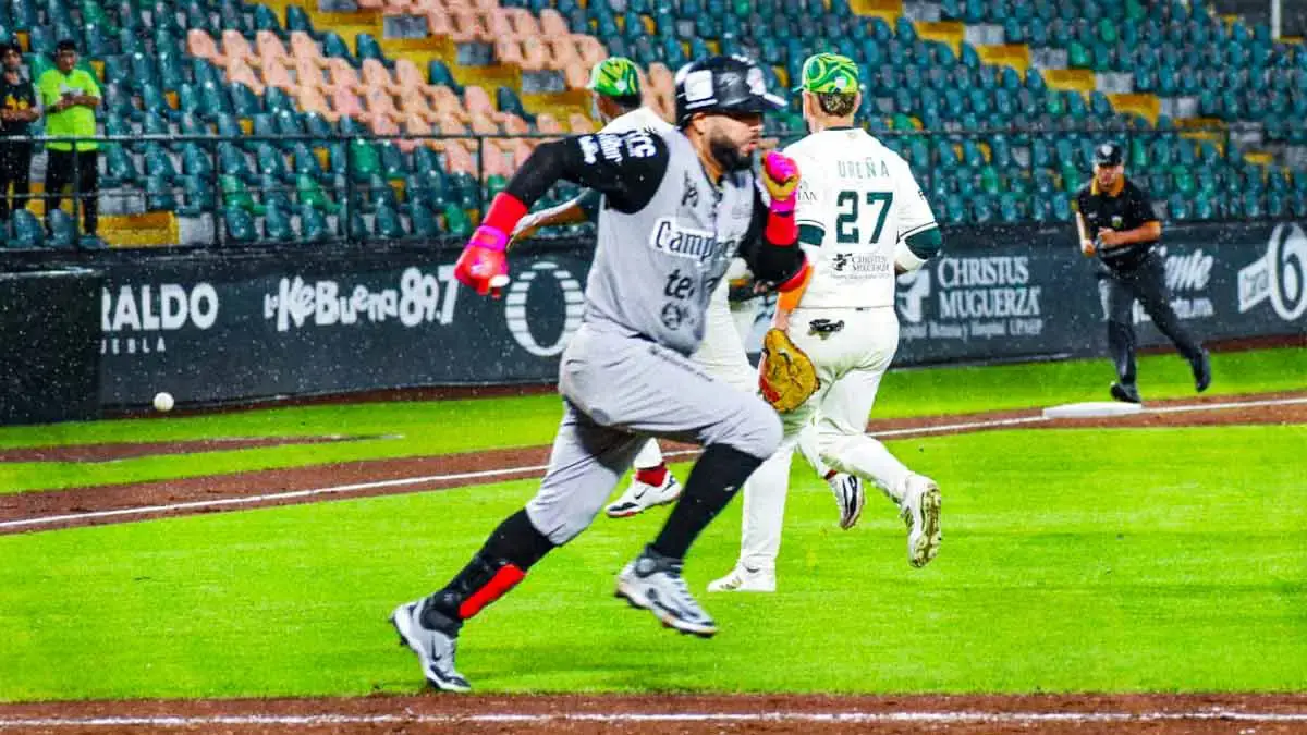 Robbie Tenerowicz comanda triunfo de los Piratas de Campeche sobre los Pericos de Puebla  