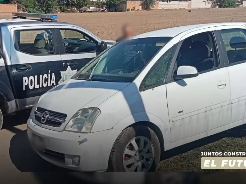 Policía de Texmelucan evita fraude en Moyotzingo por venta de vehículos