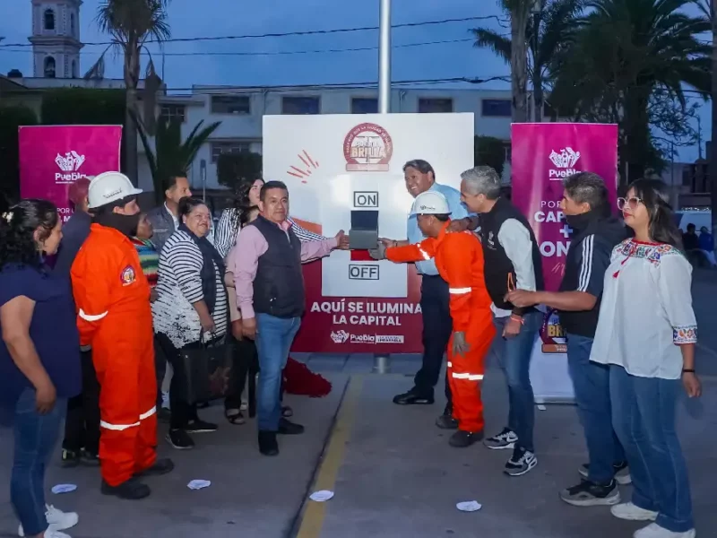 Se ilumina San Miguel Canoa con tecnología LED gracias a Puebla Brilla