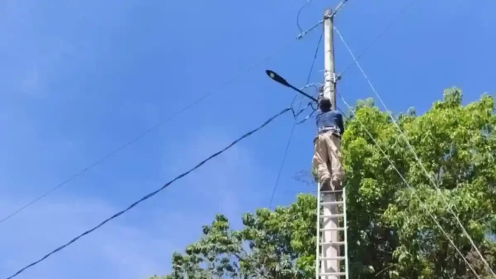 Con iluminación en carretera de San Miguel Tenango a Zoquitla, habrá más seguridad para la gente