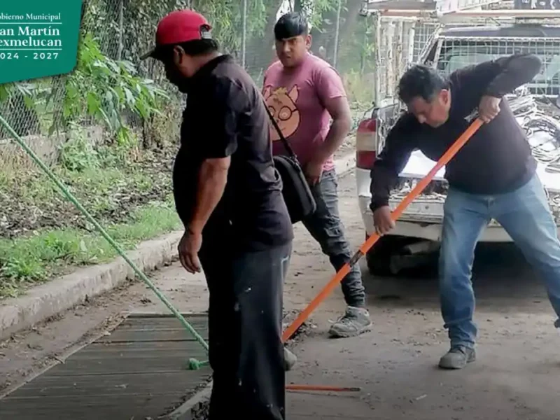 Servicios públicos y SOSAPATEX realizan limpieza en la red de alcantarillado y drenaje de Texmelucan