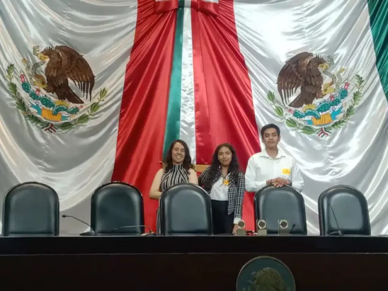 Premia la Cámara de Diputados el proyecto “Descubriendo Pequeños Científicos”
