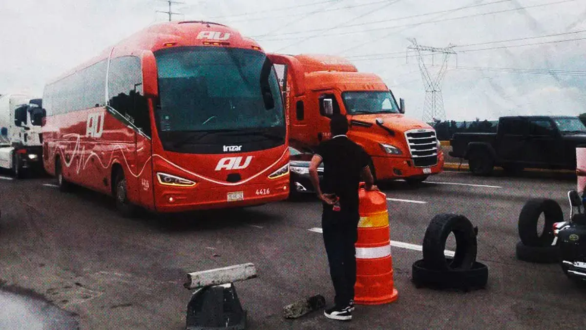 Pobladores de Xoxtla bloquearon 24 horas la autopista México-Puebla; convocan a asamblea de vecinos
