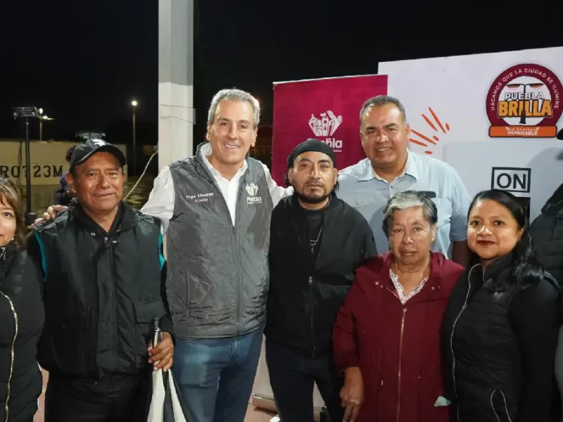 Inaugura Pepe Chedraui 354 luminarias LED en Agua Santa con Puebla Brilla