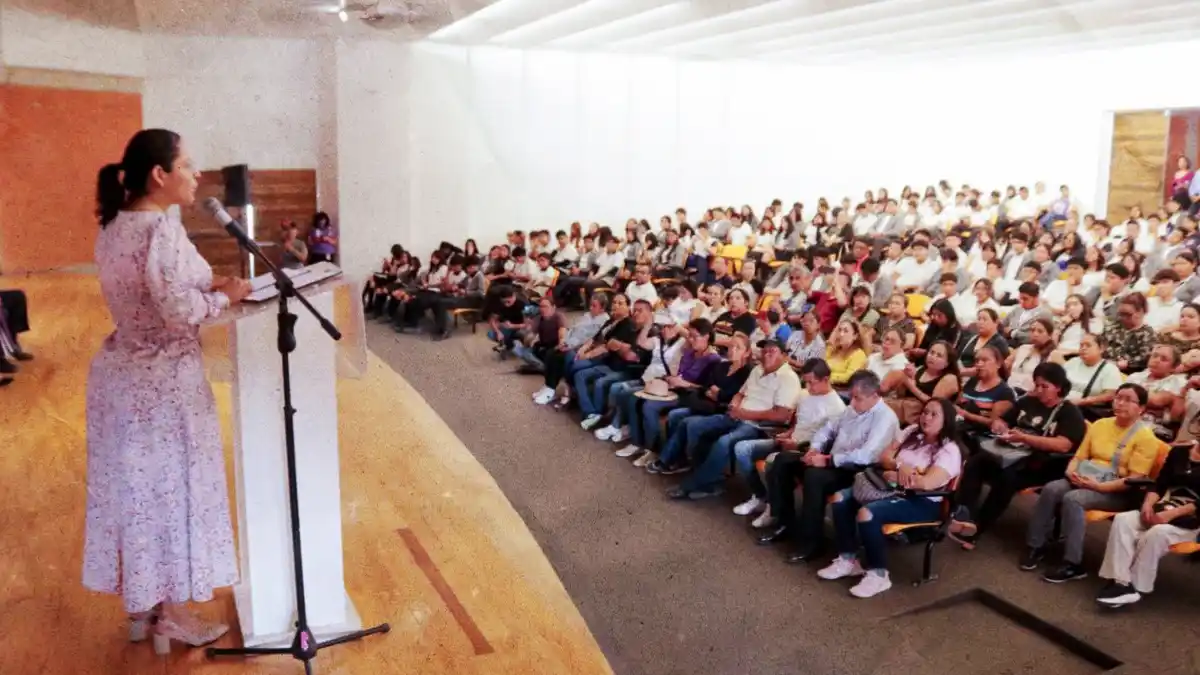 Impulsa Lupita Cuautle entornos escolares seguros para niñas y mujeres