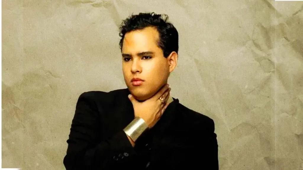 El cantante Percy continúa el legado de la música romántica con “Quisiera” 