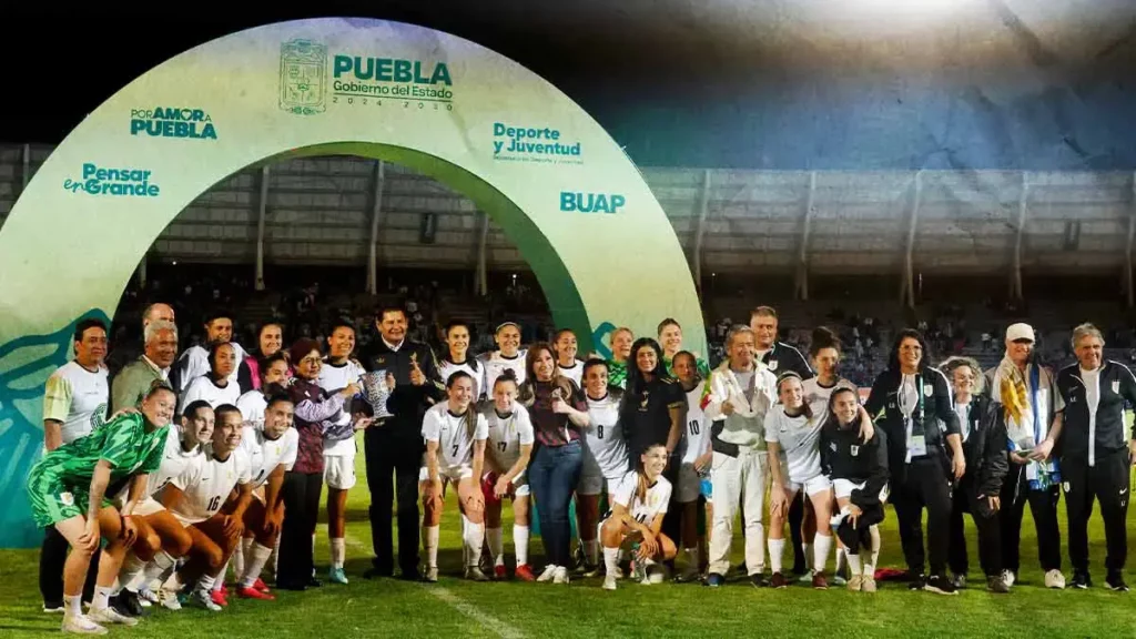 Selección Mexicana femenil y Uruguay empatan en el Estadio Olímpico Universitario de la BUAP 