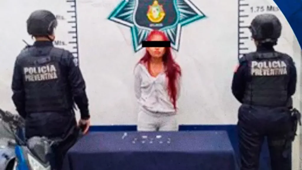 Policía de Atlixco detiene a mujer por posesión de estupefacientes